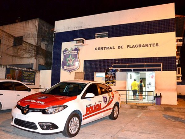 Mulher Presa Acusada De Aplicar Golpe Da Casa Pr Pria Em Macei